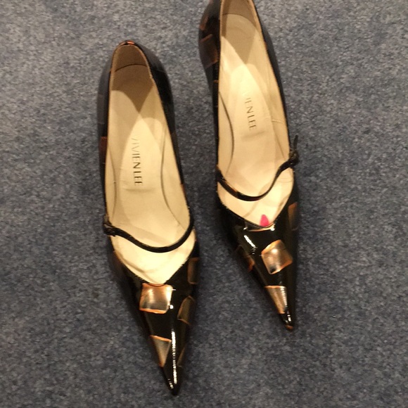 Sexy pointy Vivien Lee shoes - Picture 2 of 6